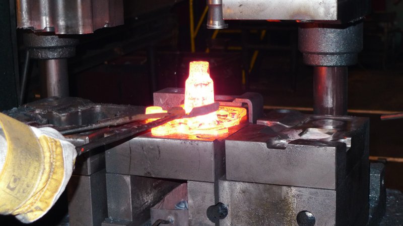 Forging Materials အမျိုးမျိုး